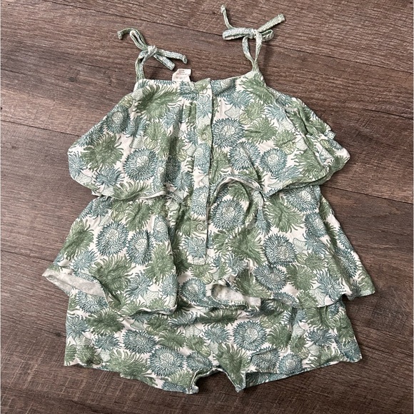 Kate Quinn double ruffle shortie - Picture 3 of 3